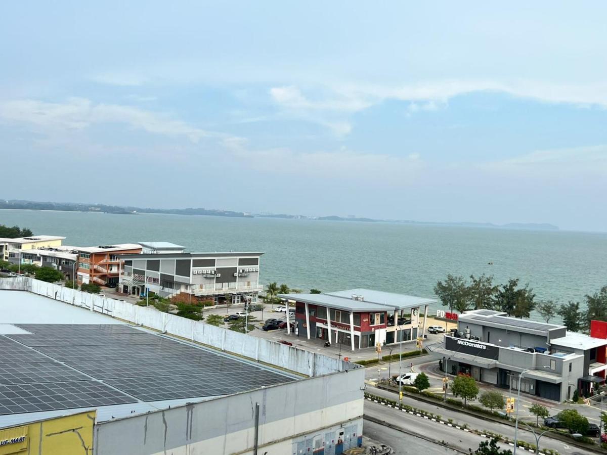 Private Waterfront *